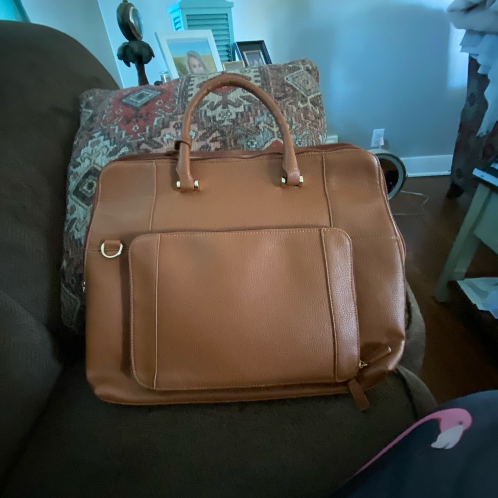 Ex- Large Leather Bag - image 1